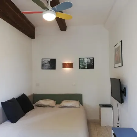 Chez Renee Apartment *
